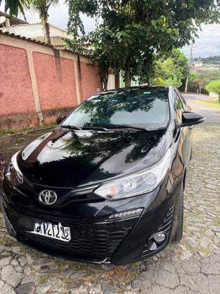 TOYOTA YARIS 1.5 16V FLEX XLS CONNECT MULTIDRIVE TOYOTA YARIS 1.5 16V FLEX XLS CONNECT MULTIDRIVE